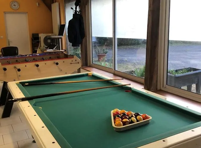 D'hotes - Ancienne Ecole St Joseph فندق مبيت وإفطار *