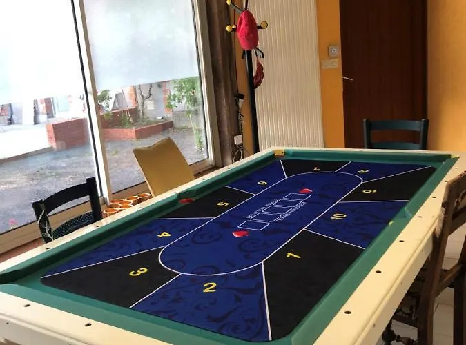 فندق مبيت وإفطار D'hotes - Ancienne Ecole St Joseph *